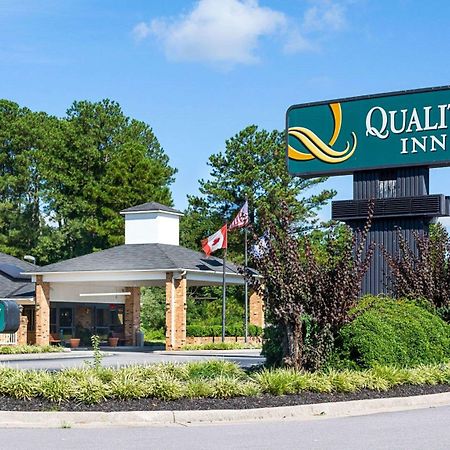 Quality Inn Petersburg Near Fort Gregg-Adams Esterno foto