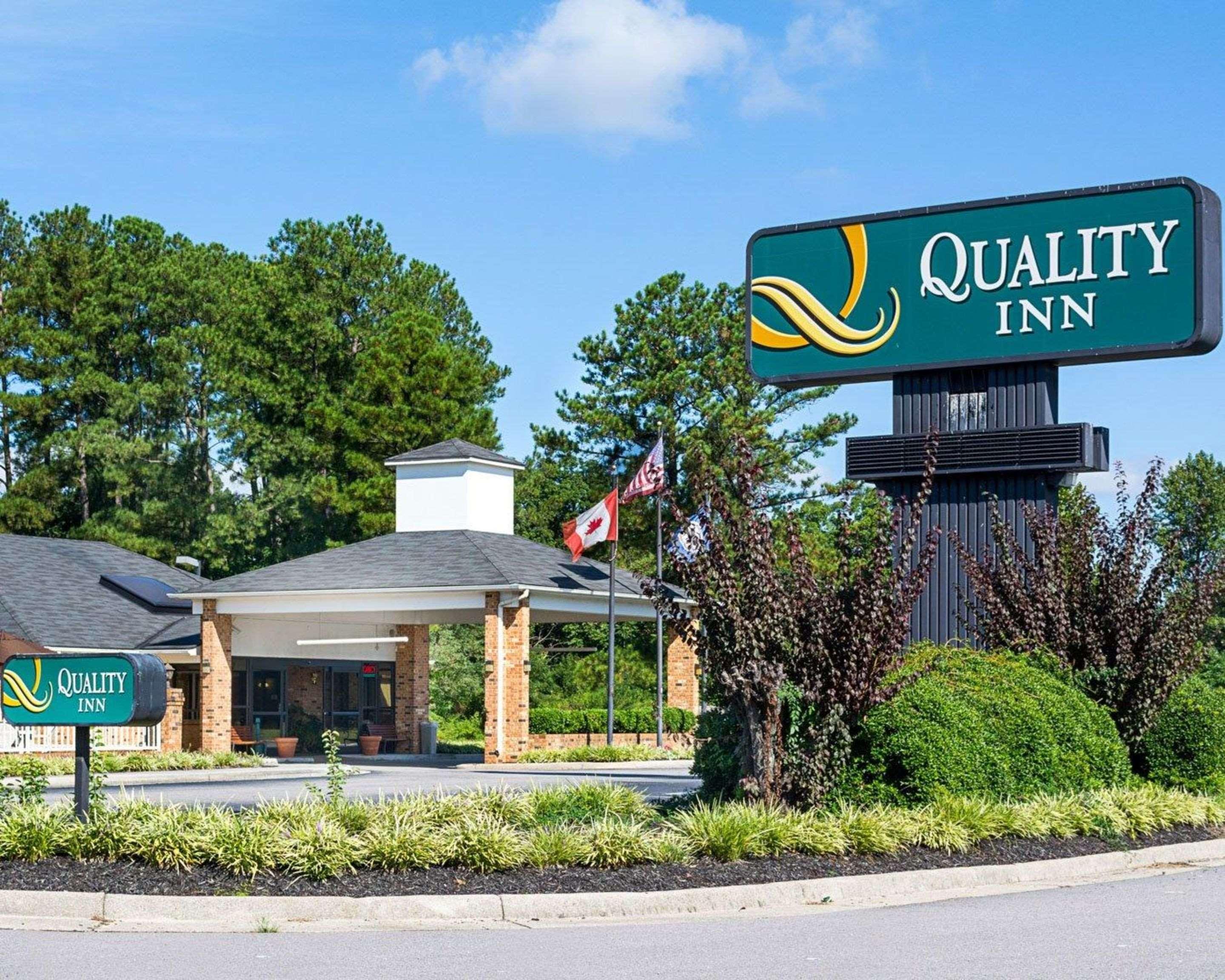Quality Inn Petersburg Near Fort Gregg-Adams Esterno foto
