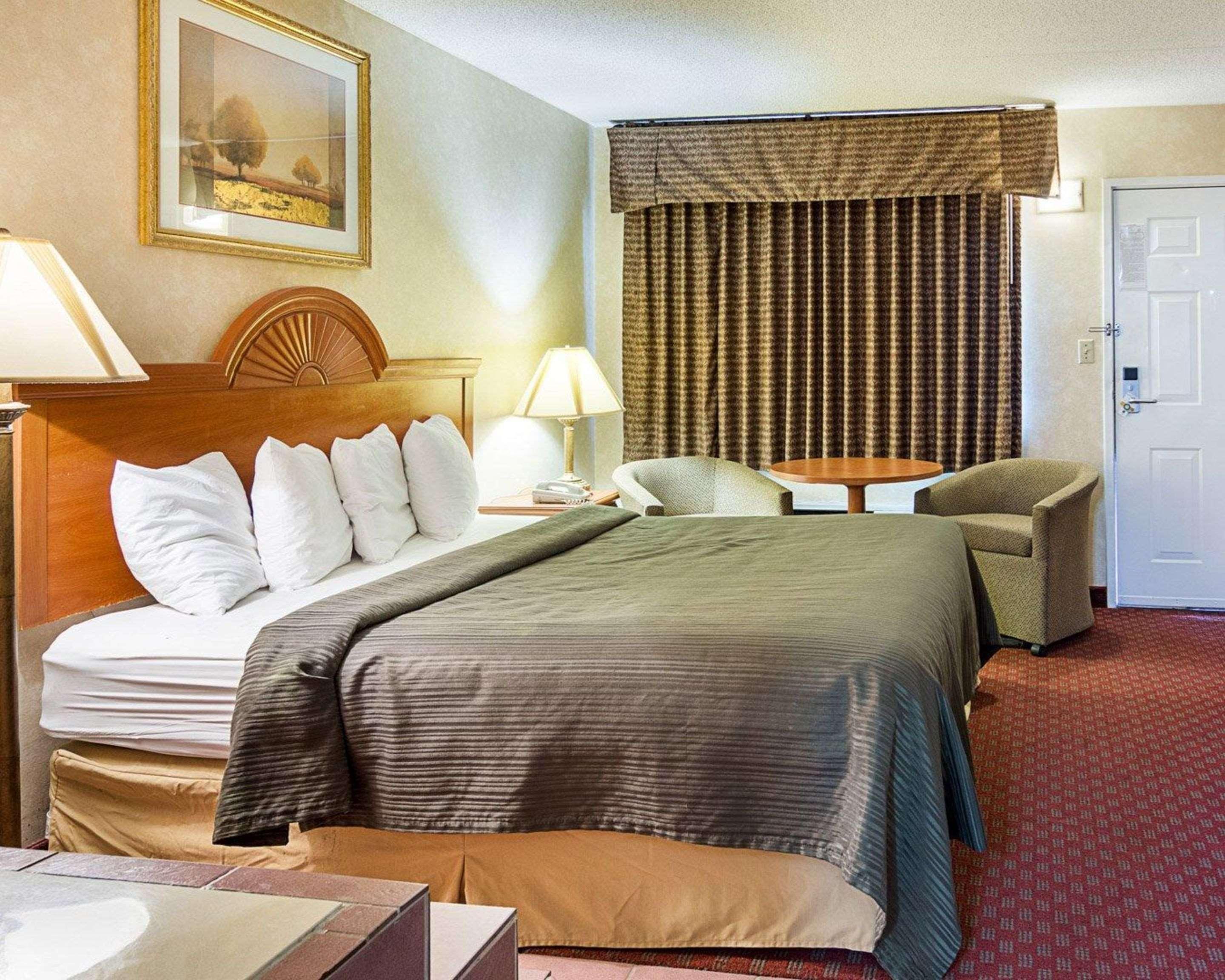 Quality Inn Petersburg Near Fort Gregg-Adams Esterno foto