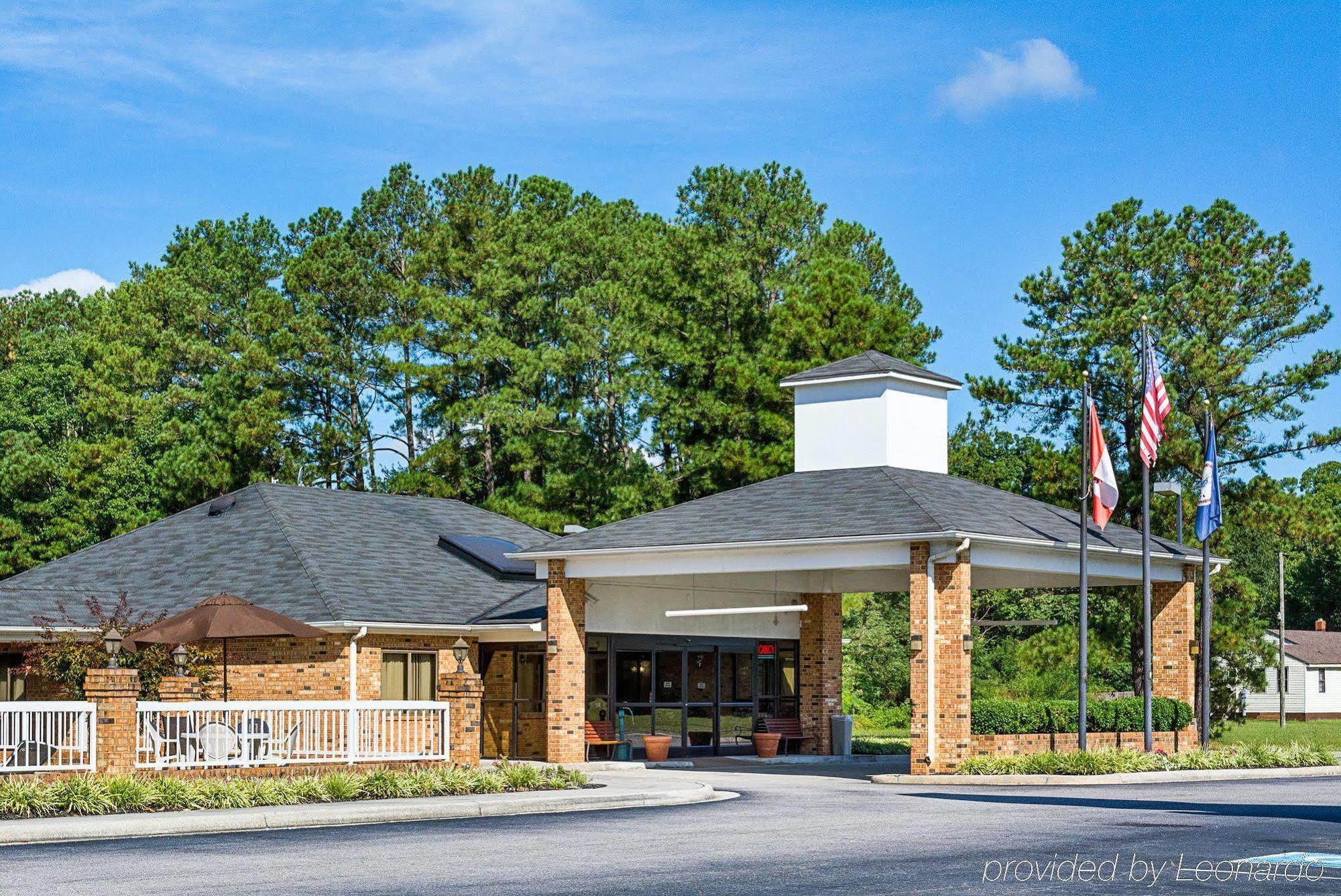 Quality Inn Petersburg Near Fort Gregg-Adams Esterno foto