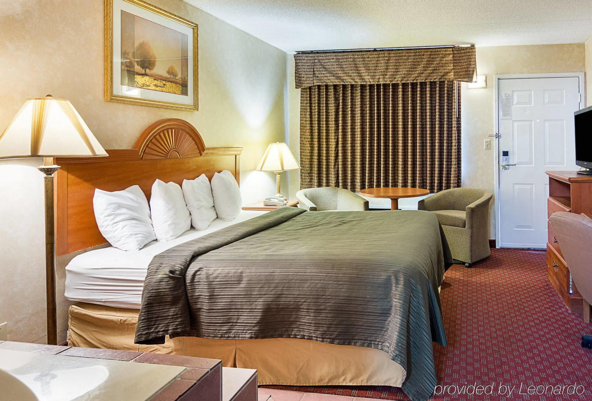 Quality Inn Petersburg Near Fort Gregg-Adams Esterno foto